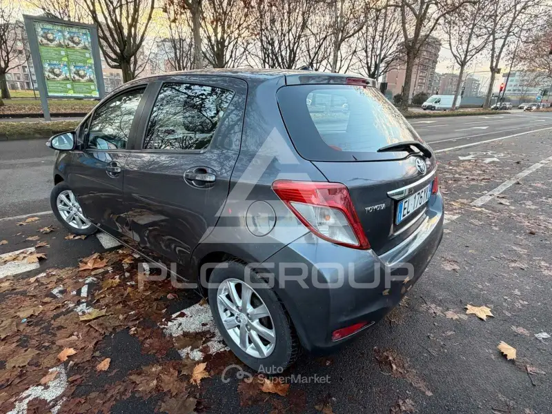 2012 Toyota YARIS