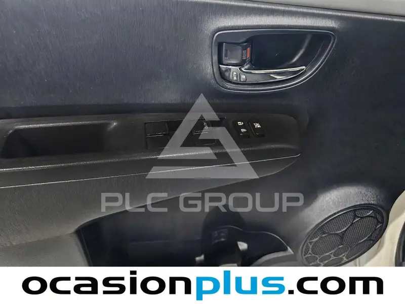 2012 Toyota YARIS