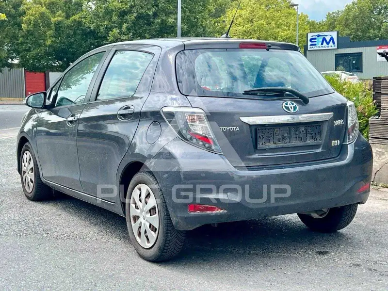 2012 Toyota YARIS