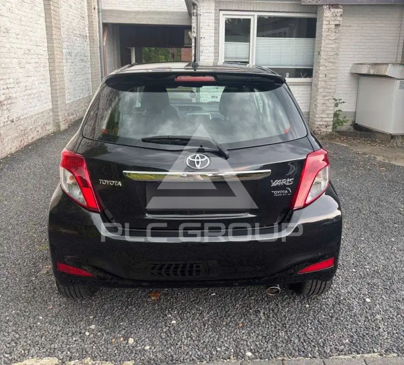 2012 Toyota YARIS