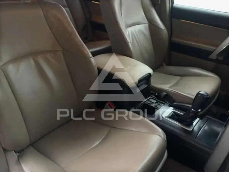 2012 Toyota LAND CRUISER
