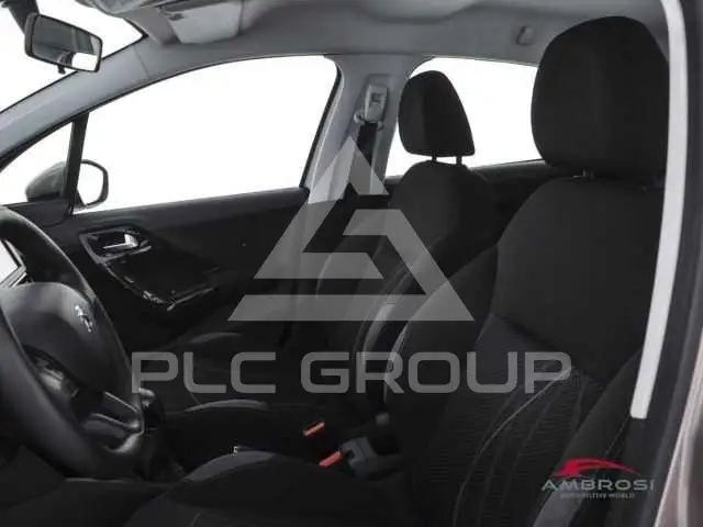 2012 Peugeot 208
