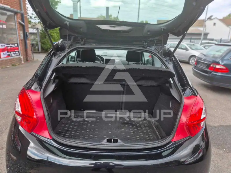2012 Peugeot 208