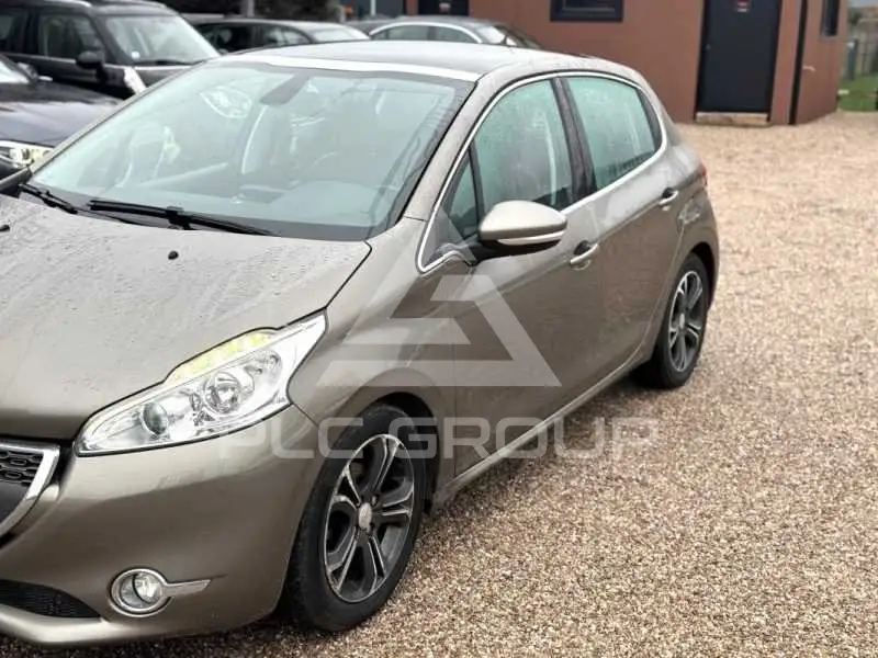 2012 Peugeot 208