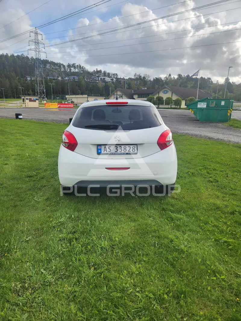 2012 Peugeot 208