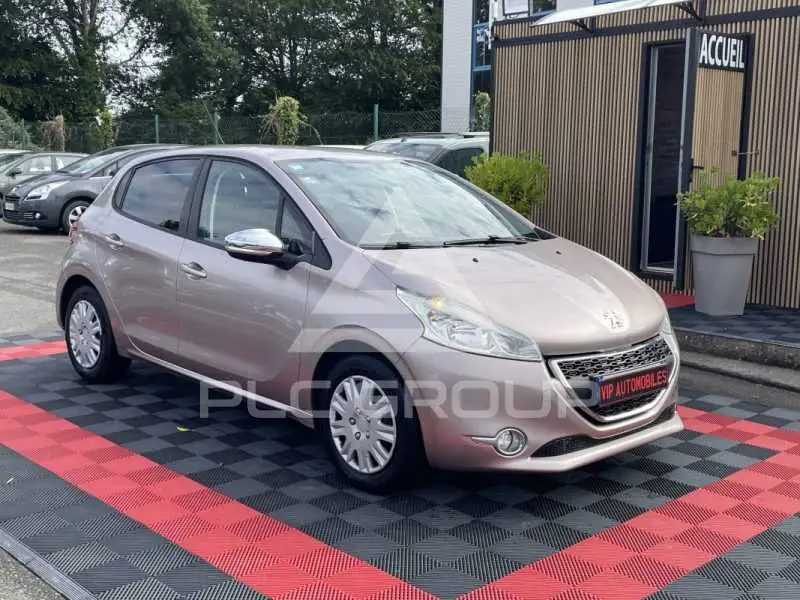 2012 Peugeot 208