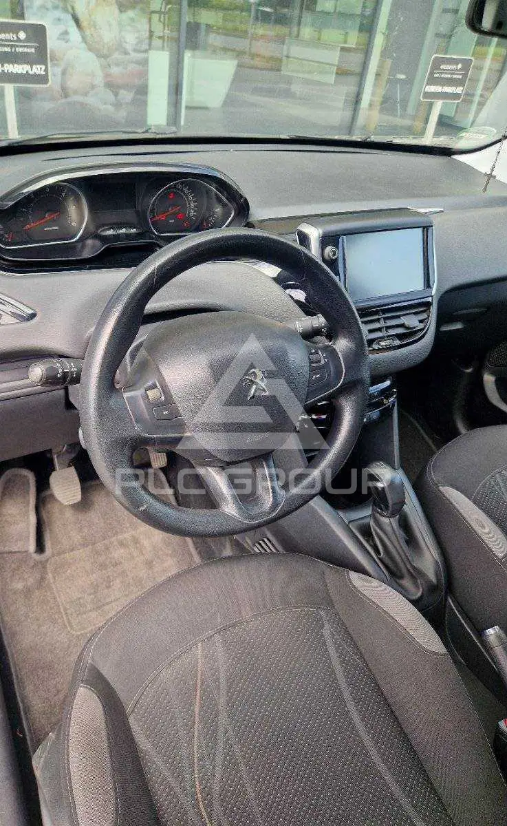 2012 Peugeot 208
