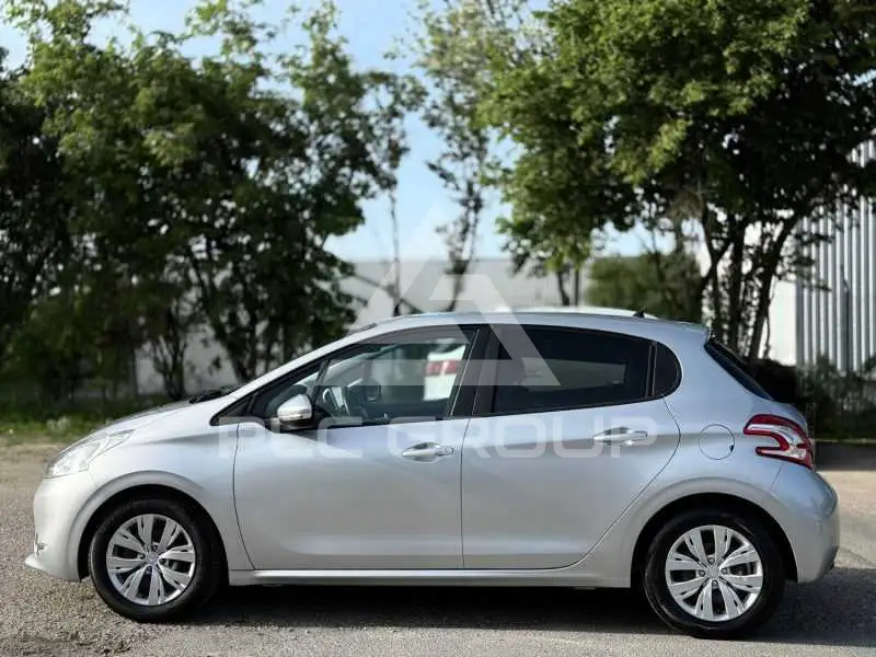 2012 Peugeot 208