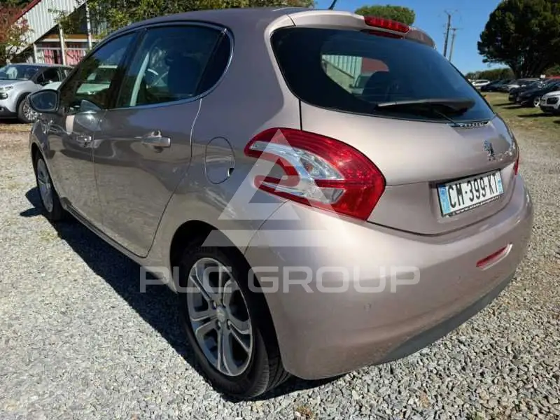 2012 Peugeot 208