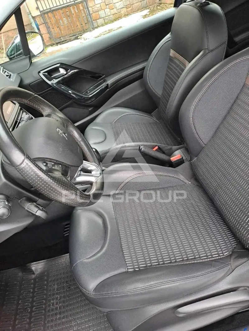 2012 Peugeot 208