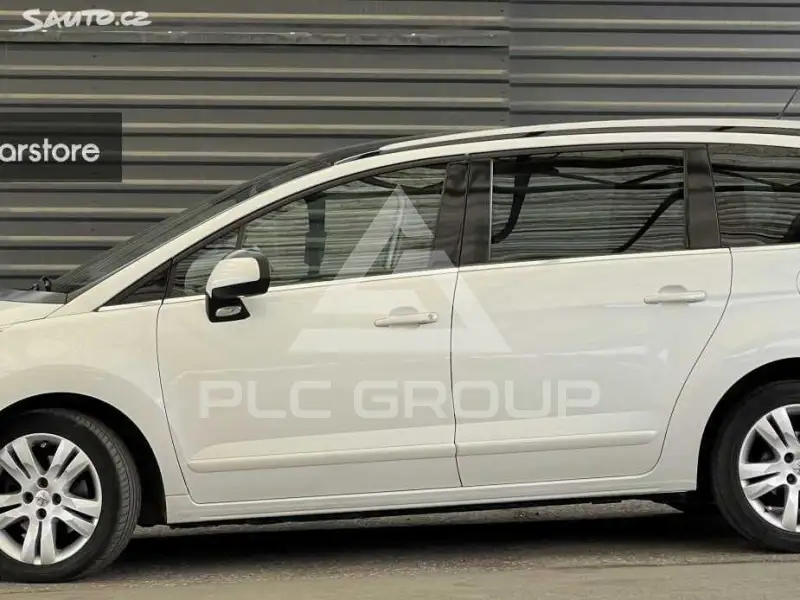 2012 Peugeot 5008