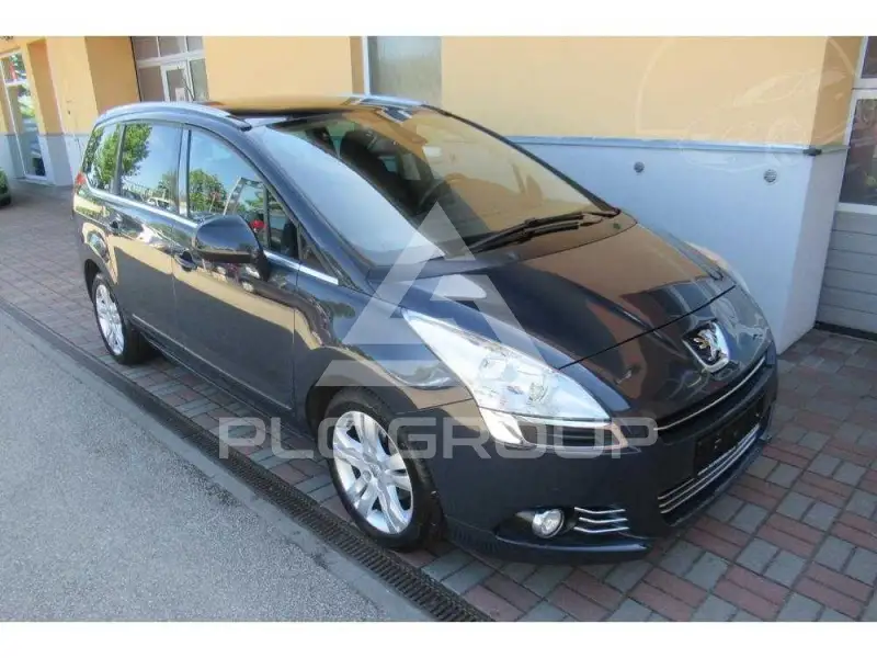 2012 Peugeot 5008