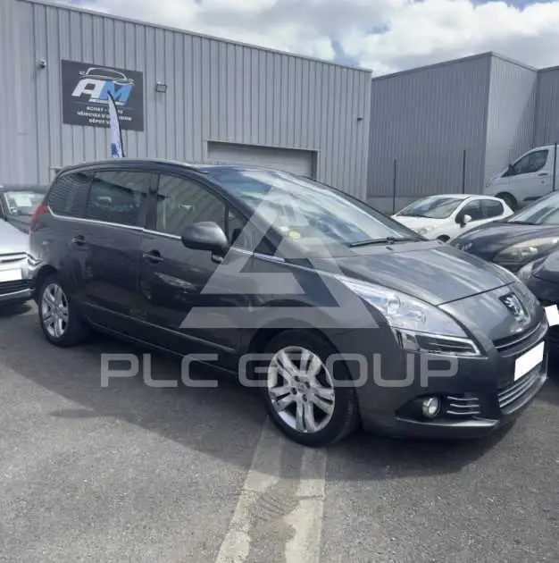 2012 Peugeot 5008