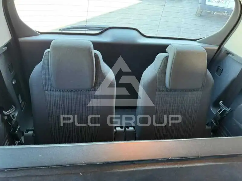2012 Peugeot 5008