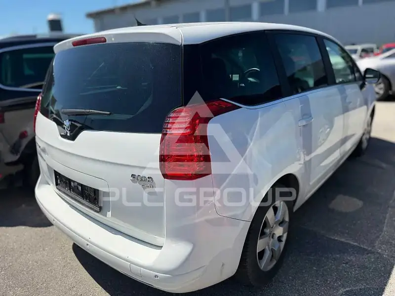 2012 Peugeot 5008