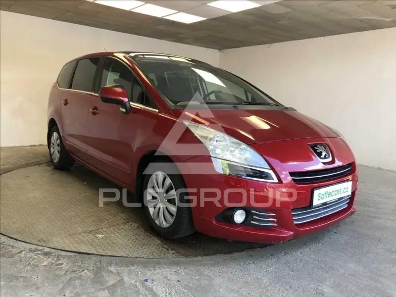 2012 Peugeot 5008