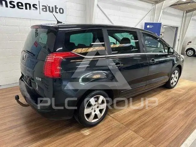 2012 Peugeot 5008