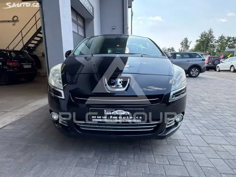 2012 Peugeot 5008