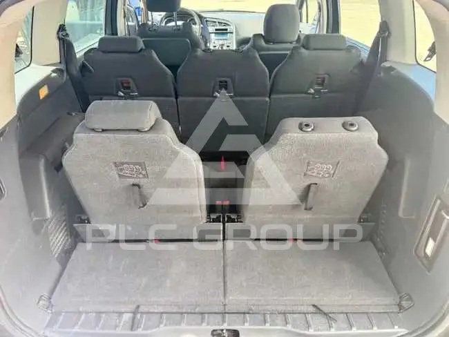 2012 Peugeot 5008