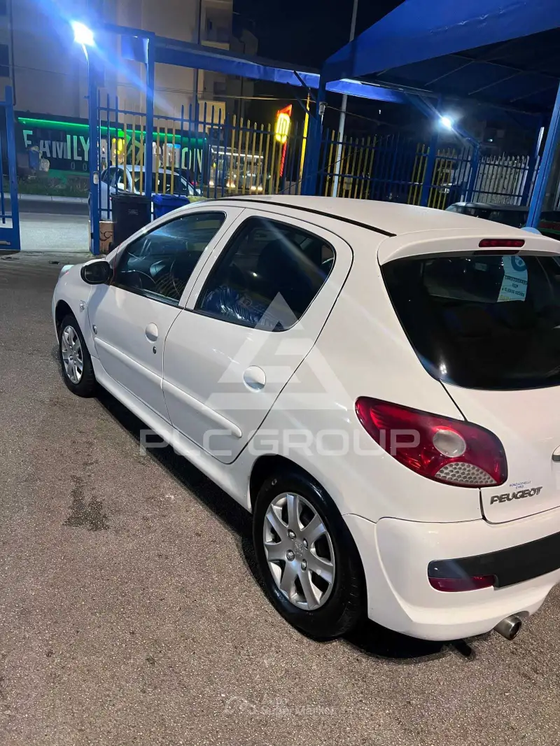 2012 Peugeot 206