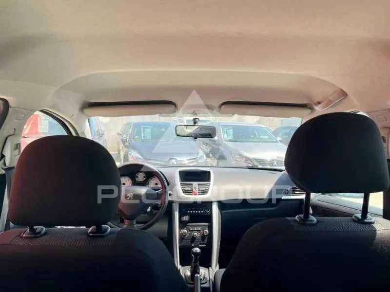 2012 Peugeot 207