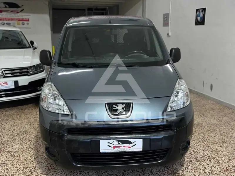 2012 Peugeot Partner