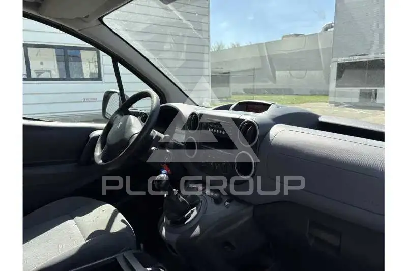 2012 Peugeot Partner