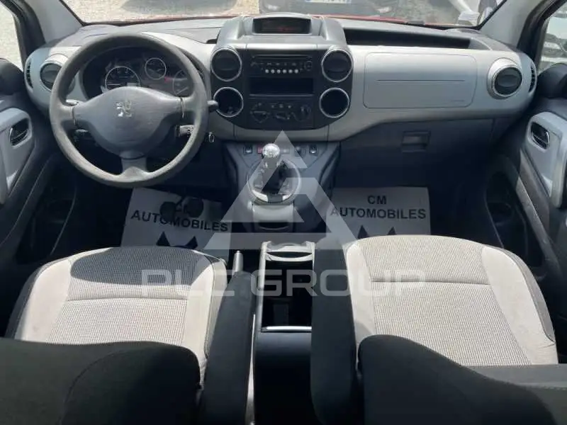 2012 Peugeot Partner