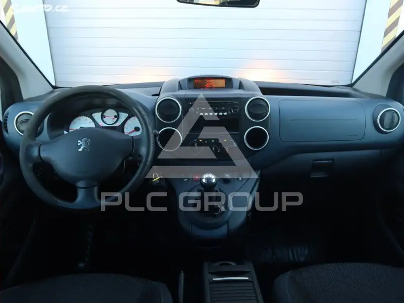 2012 Peugeot Partner
