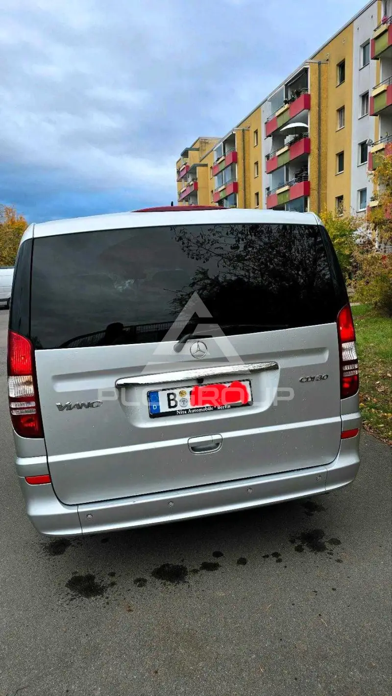 2012 Mercedes Benz Viano
