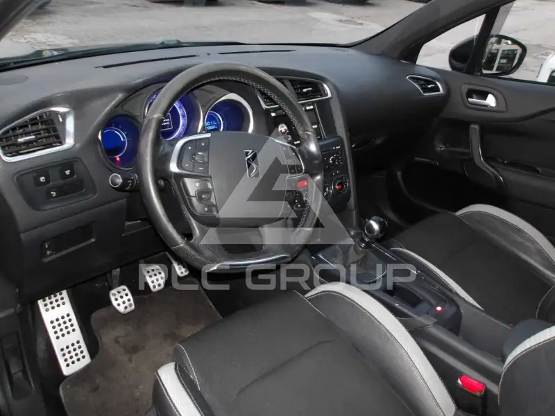 2012 Citroen DS4