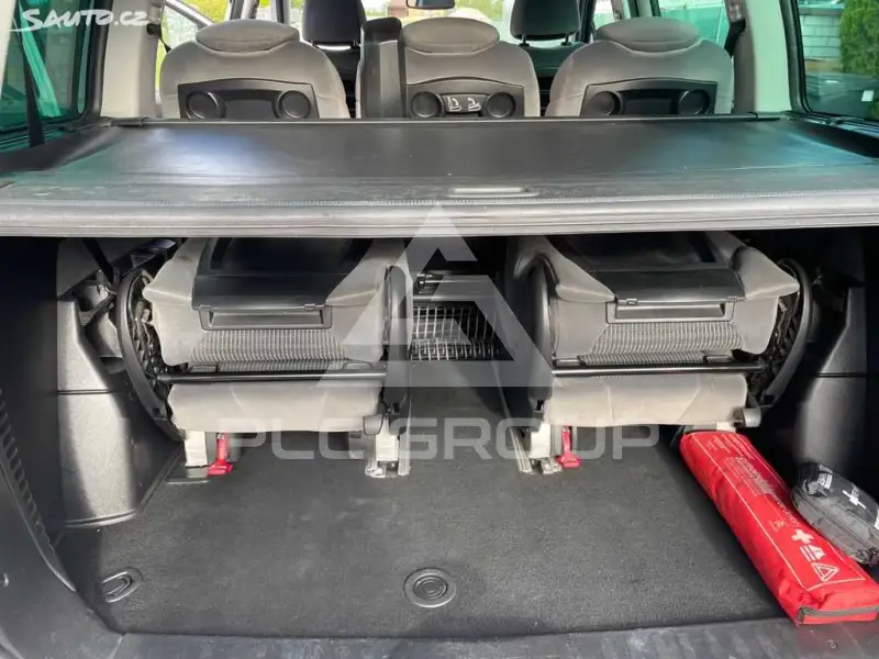 2012 Citroen C8