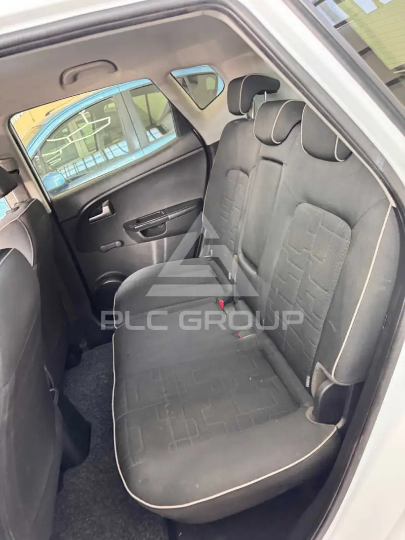 2012 KIA Venga