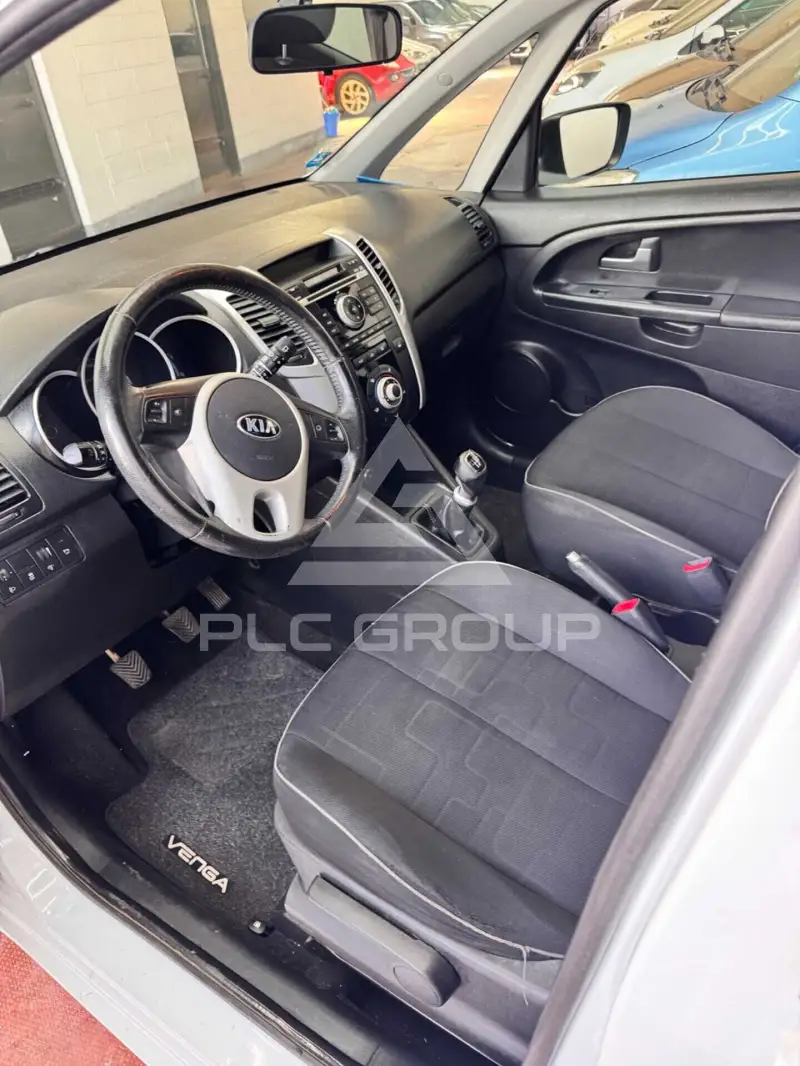 2012 KIA Venga