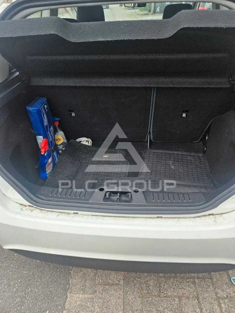 2012 Ford FIESTA