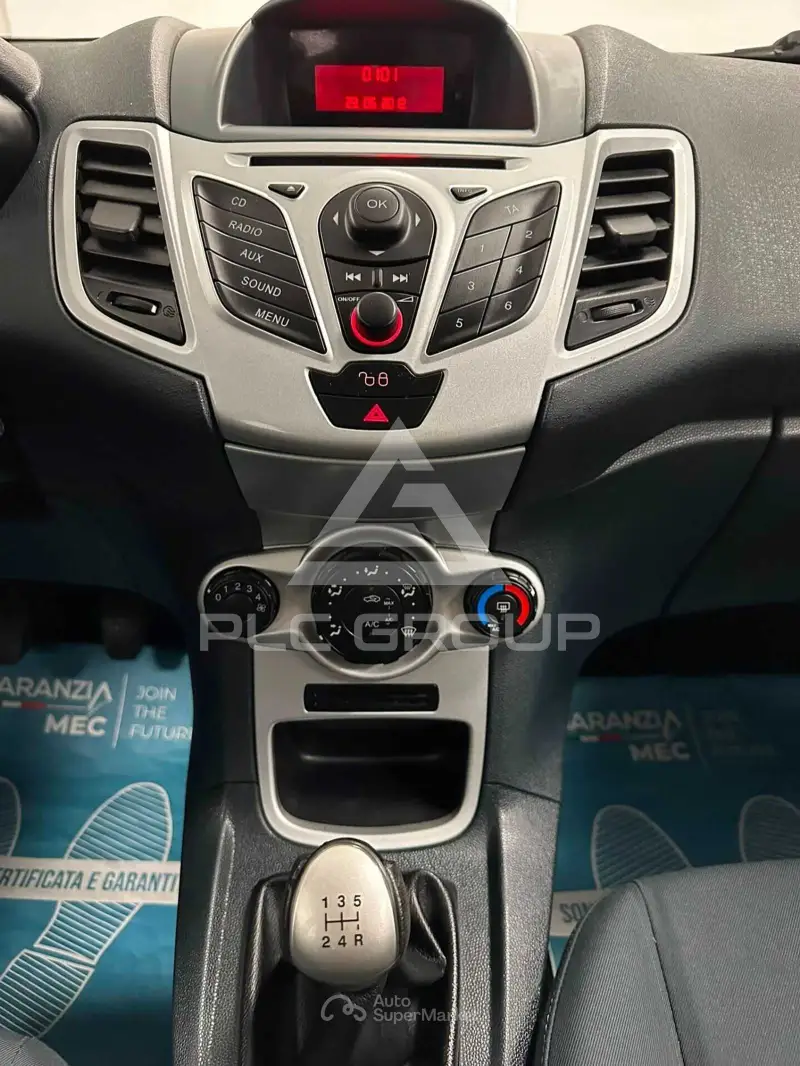 2012 Ford FIESTA