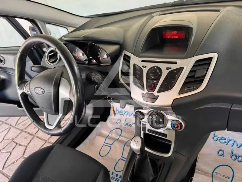 2012 Ford FIESTA