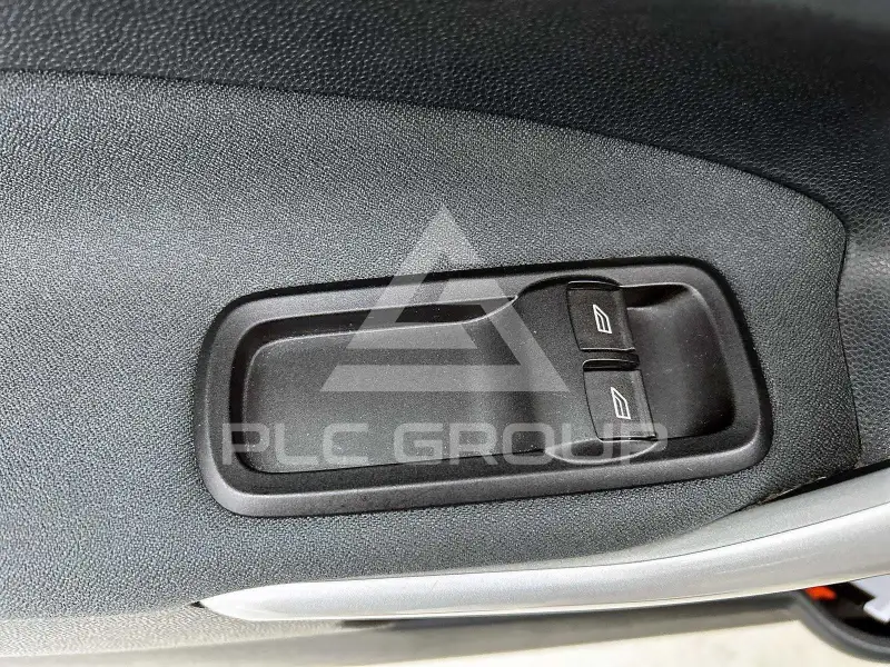 2012 Ford FIESTA