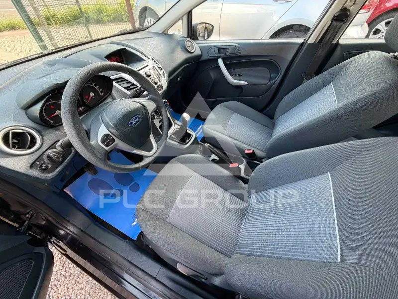 2012 Ford FIESTA