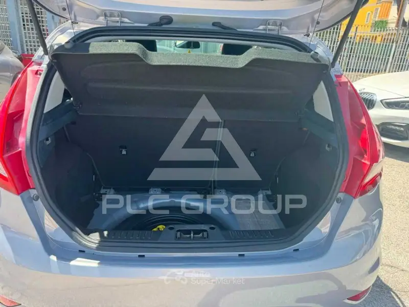 2012 Ford FIESTA