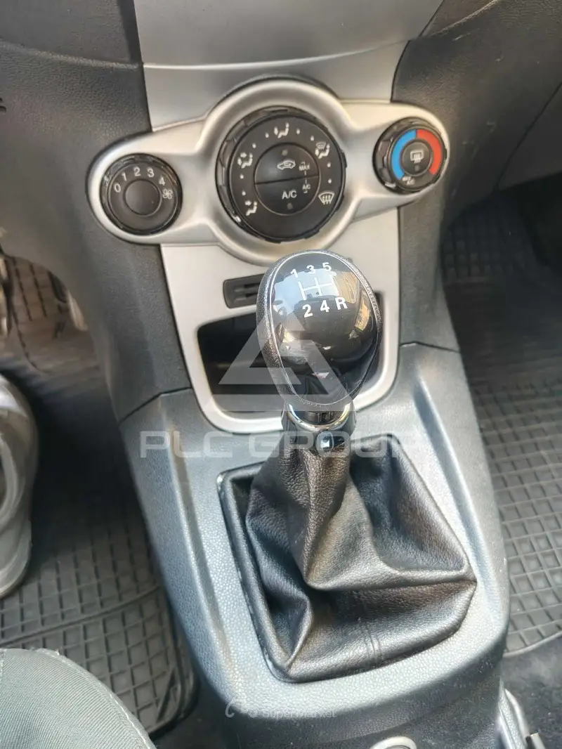 2012 Ford FIESTA