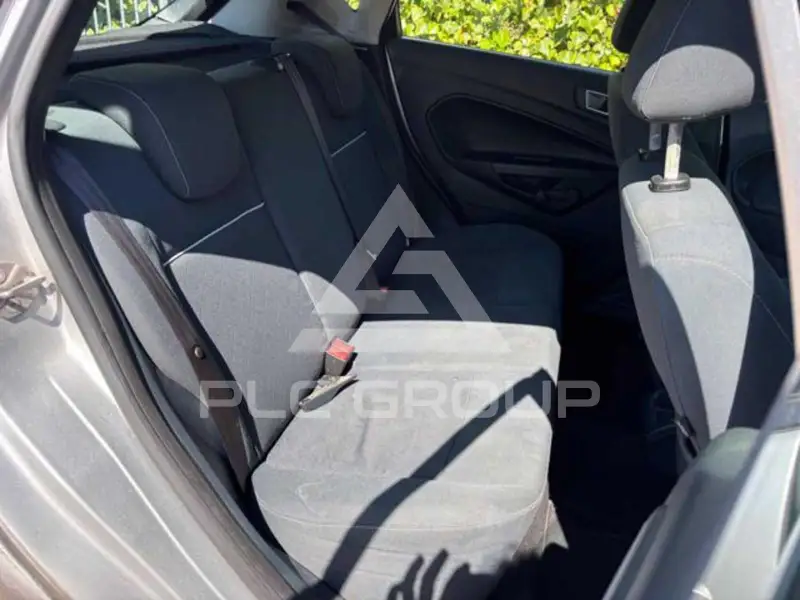 2012 Ford FIESTA