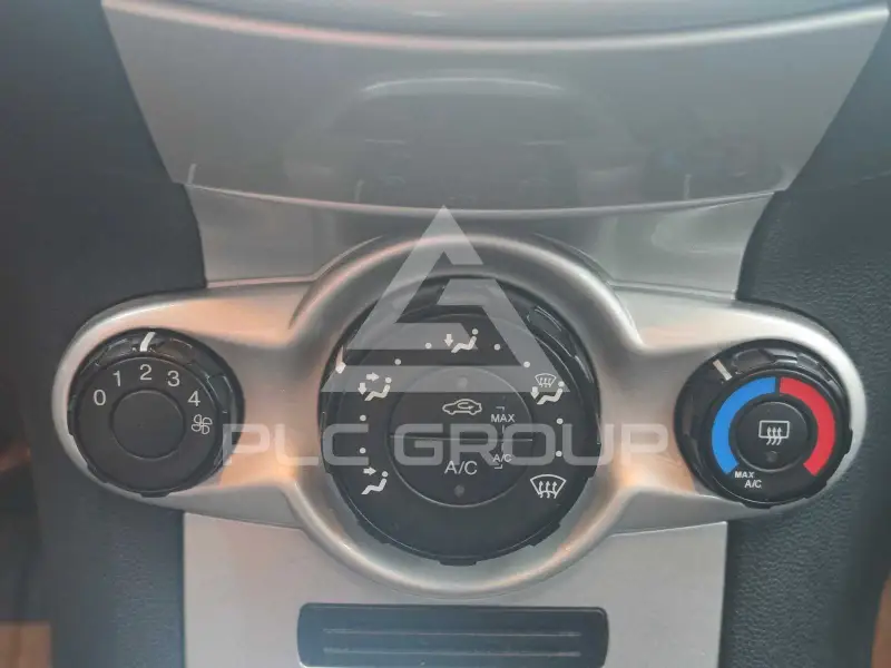 2012 Ford FIESTA