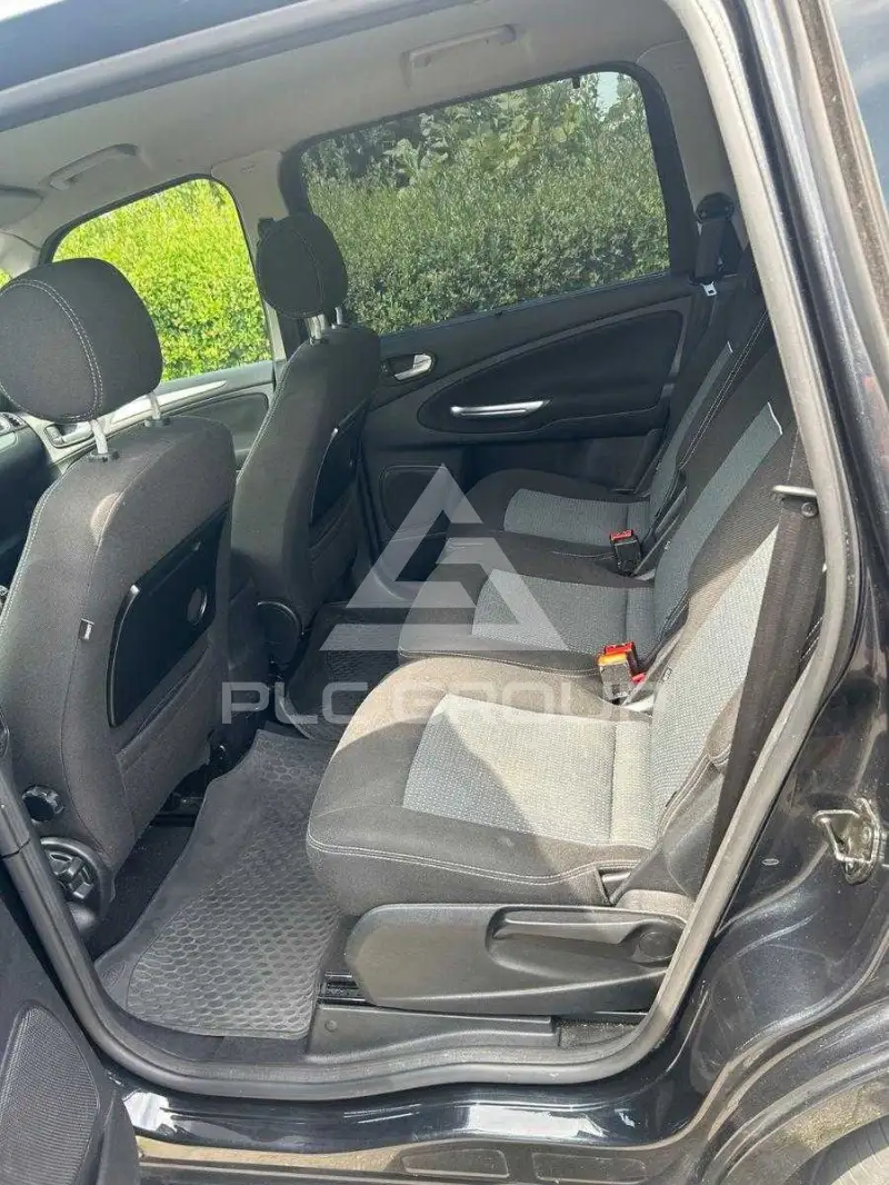 2012 Ford GALAXY