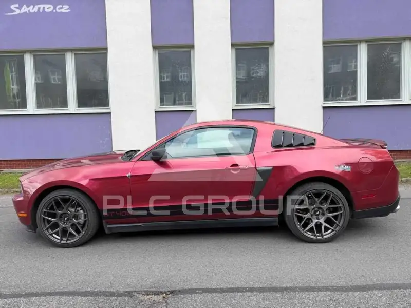 2012 Ford MUSTANG