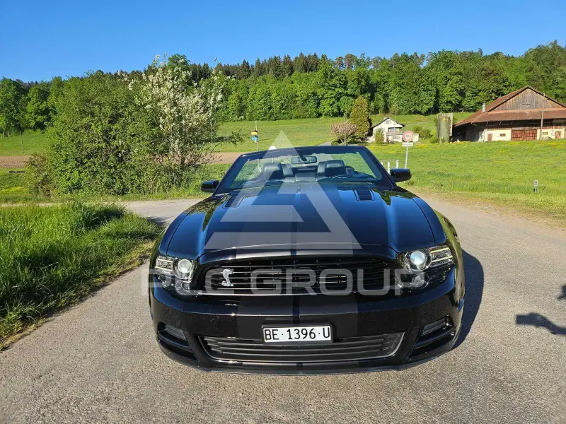 2012 Ford MUSTANG