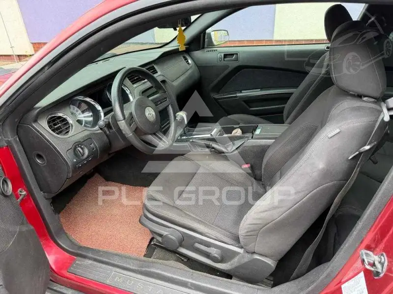 2012 Ford MUSTANG