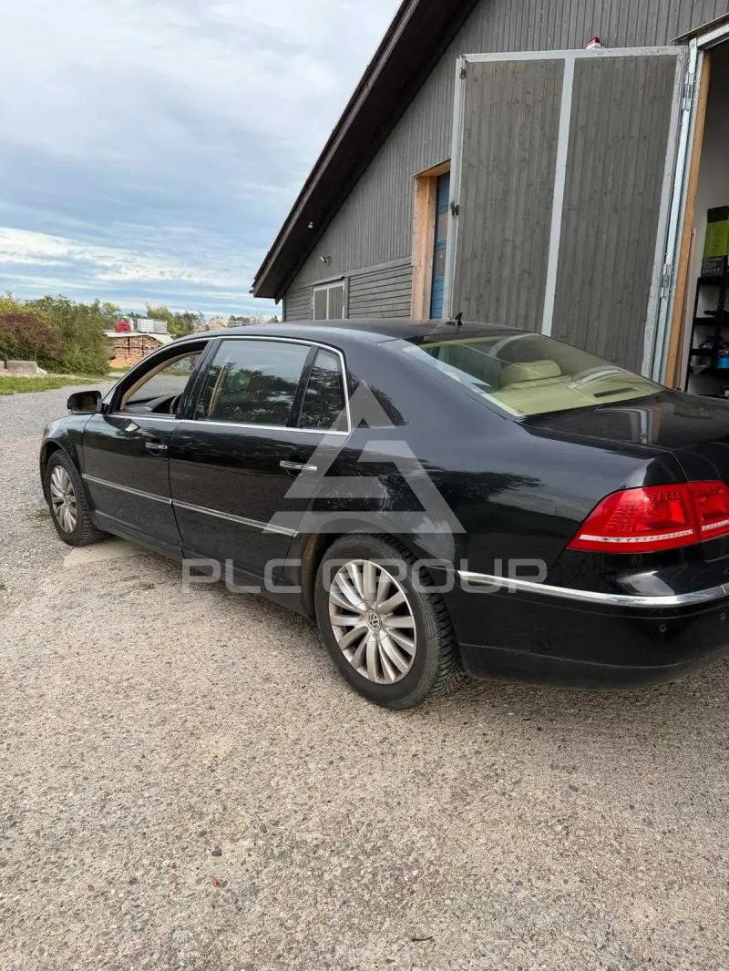 2012 Volkswagen PHAETON
