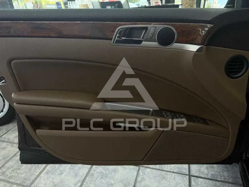 2012 Volkswagen PHAETON