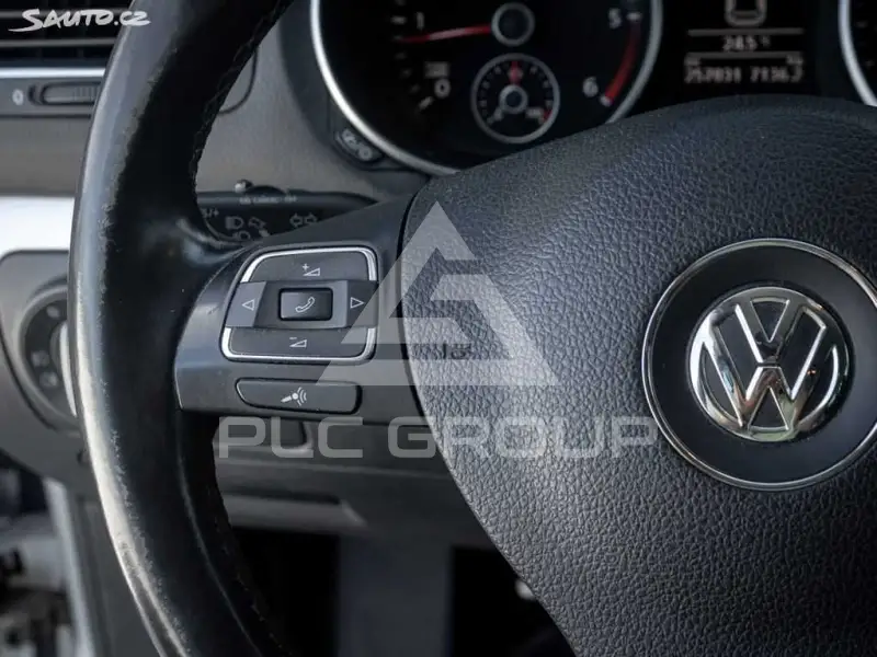 2012 Volkswagen GOLF